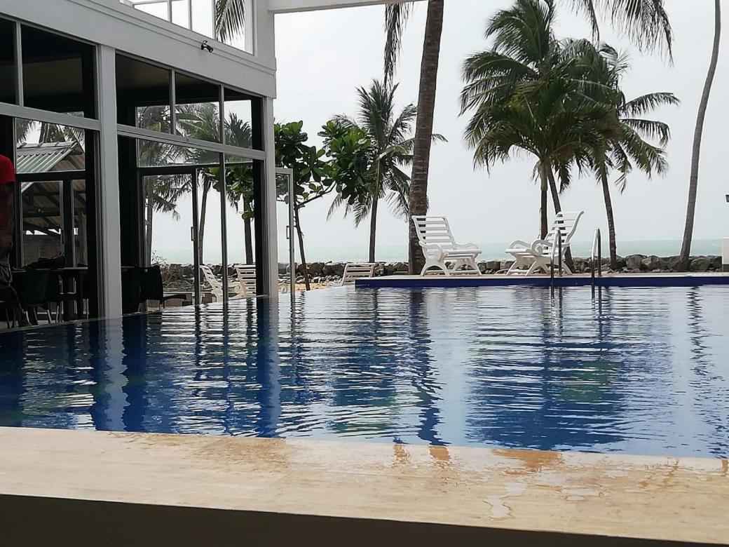 Saara Beach Hotel Marawila Dış mekan fotoğraf
