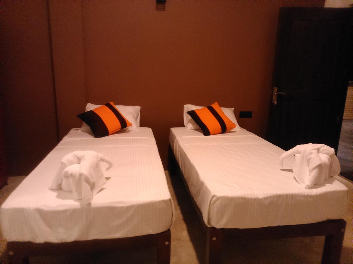 Saara Beach Hotel Marawila Dış mekan fotoğraf