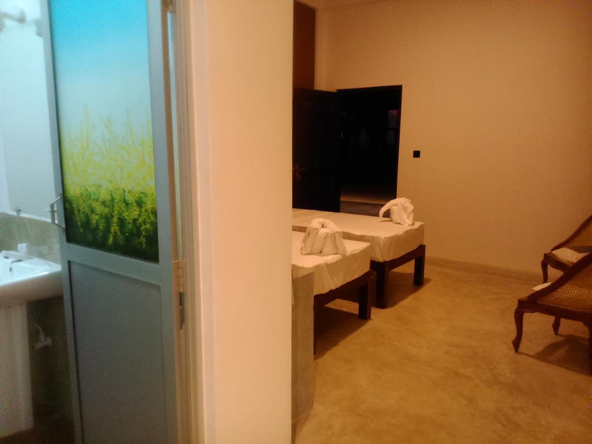 Saara Beach Hotel Marawila Dış mekan fotoğraf