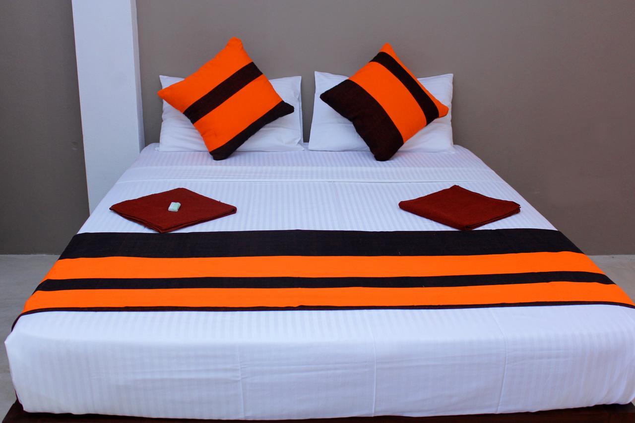 Saara Beach Hotel Marawila Dış mekan fotoğraf