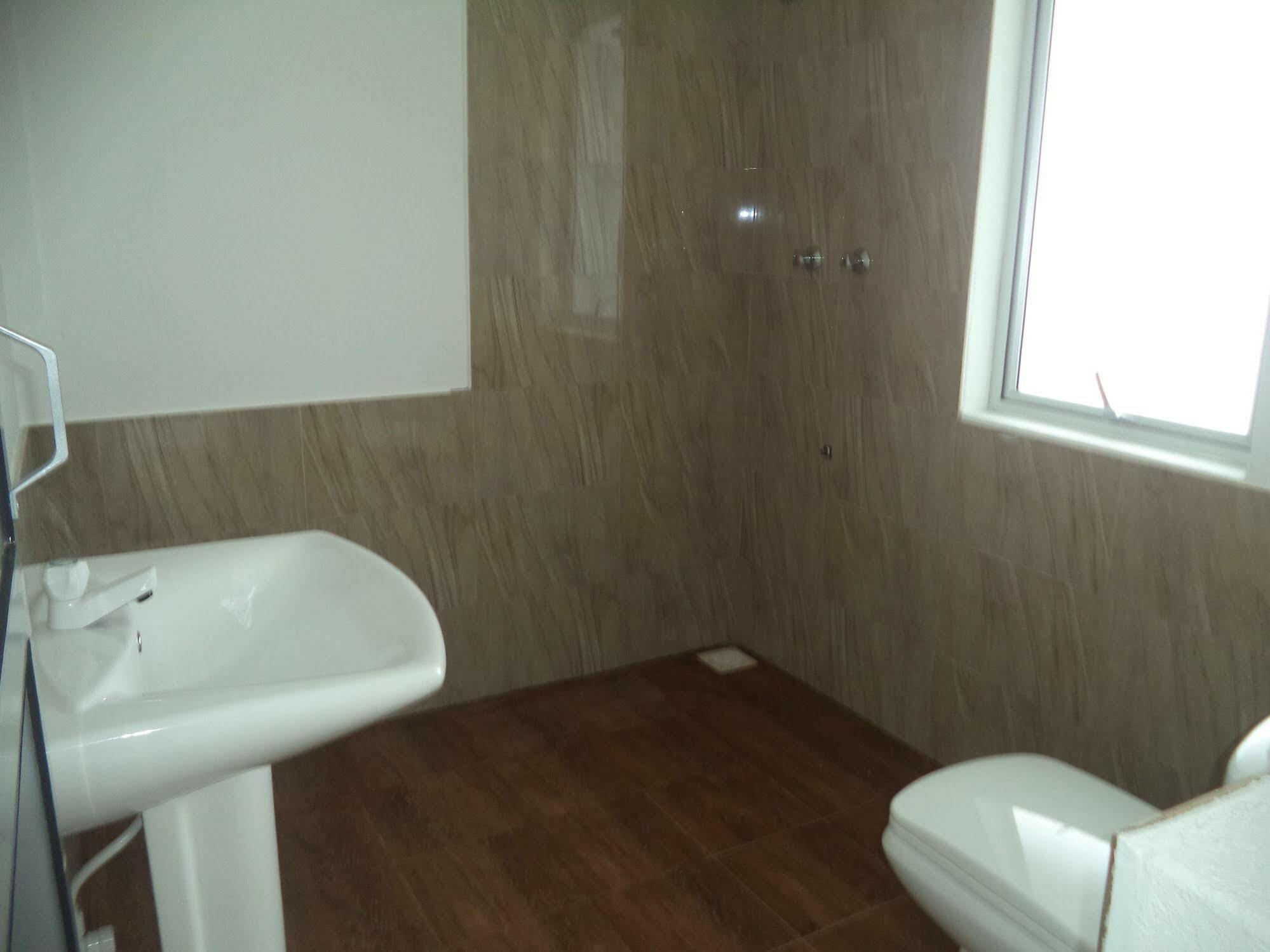Saara Beach Hotel Marawila Dış mekan fotoğraf