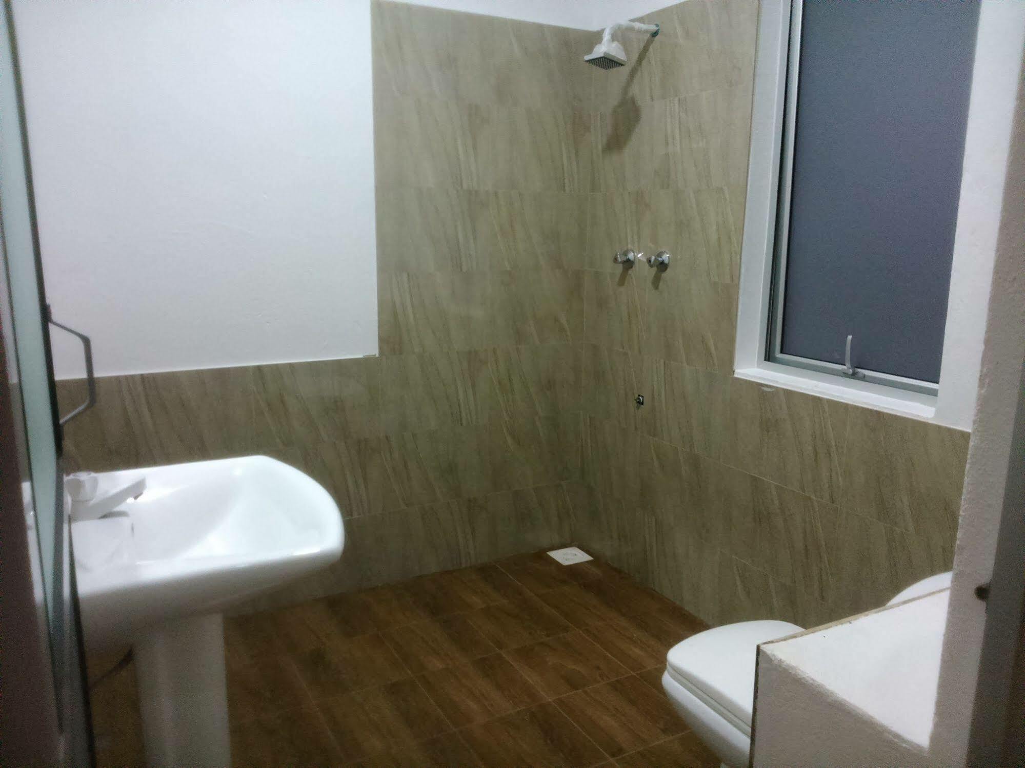 Saara Beach Hotel Marawila Dış mekan fotoğraf